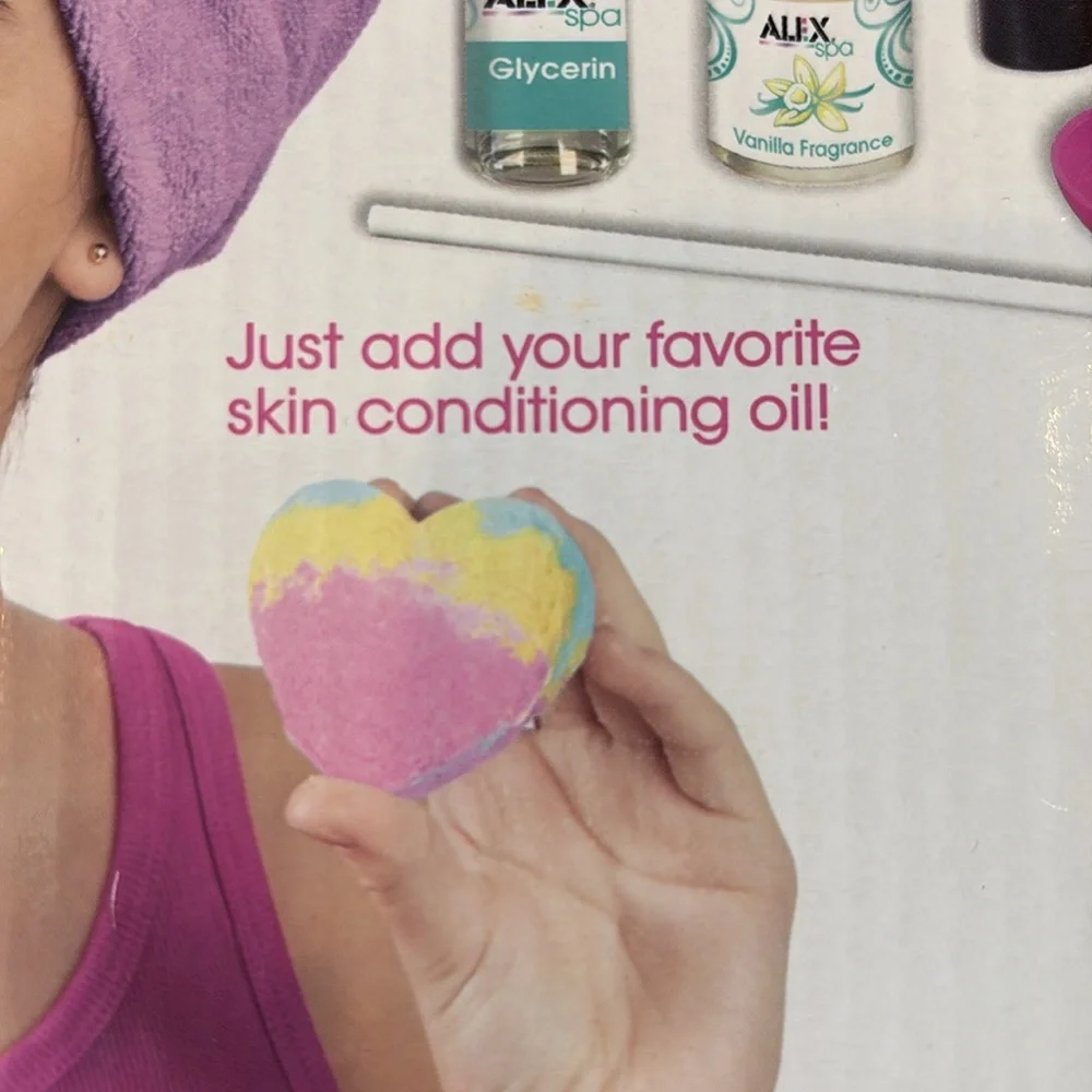 Vibrant Pink and Blue Bath Bombs Kit for Luxurious Bath & Body Experience